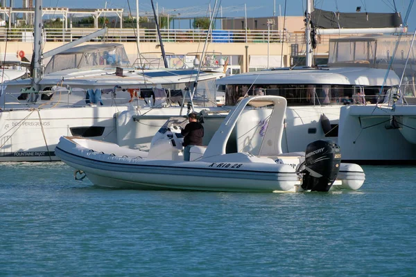 Talya Sicilya Akdeniz Marina Ragusa Ragusa Eyaleti Kasım 2022 Limandaki — Stok fotoğraf