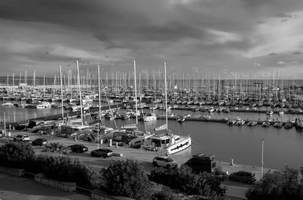 Italien Sicilien Medelhavet Marina Ragusa Ragusaprovinsen November 2022 Motorbåtar Och — Stockfoto