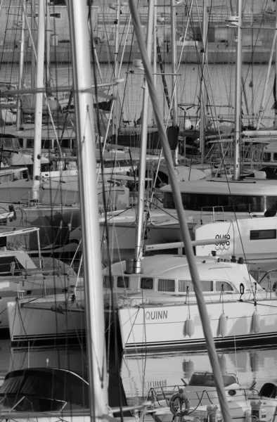 Italien Sizilien Mittelmeer Marina Ragusa Dezember 2022 Motorboote Und Luxusyachten — Stockfoto