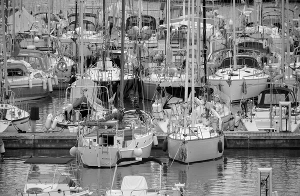 Italien Sicilien Medelhavet Marina Ragusa Ragusaprovinsen December 2022 Lyxbåtar Hamnen — Stockfoto