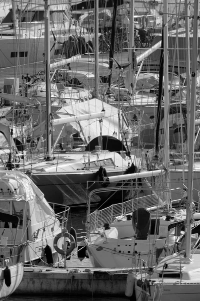 意大利 西西里 地中海 拉古萨海 拉古萨省 2022年12月8日 港口豪华游艇 Editorial — 图库照片