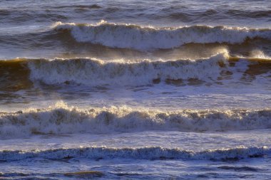 İtalya, Sicilya Kanalı, kışın sert Akdeniz