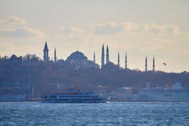 Türkiye, İstanbul, Boğaz Kanalı ve Mavi Cami manzarası
