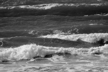 İtalya, Sicilya Kanalı, kışın sert Akdeniz