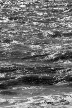 İtalya, Sicilya Kanalı, kışın sert Akdeniz