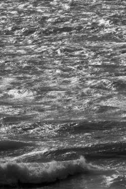 İtalya, Sicilya Kanalı, kışın sert Akdeniz