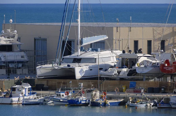 Olaszország Szicília Marina Ragusa Ragusa Tartomány 2023 Március Helyi Halászhajók — Stock Fotó
