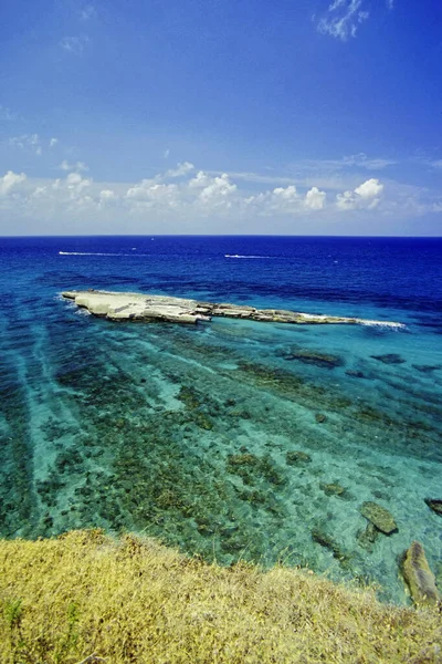 Italia Mar Mediterráneo Calabria Briatico Vista Roca Santa Irene Que — Foto de Stock