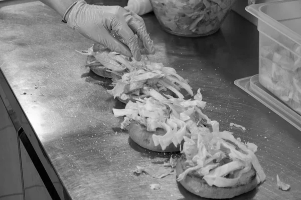 Food Приготування Чізбургерів Ресторані — стокове фото