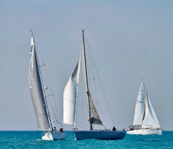 Włochy Sycylia Morze Śródziemne Wyścig Żaglówek — Zdjęcie stockowe