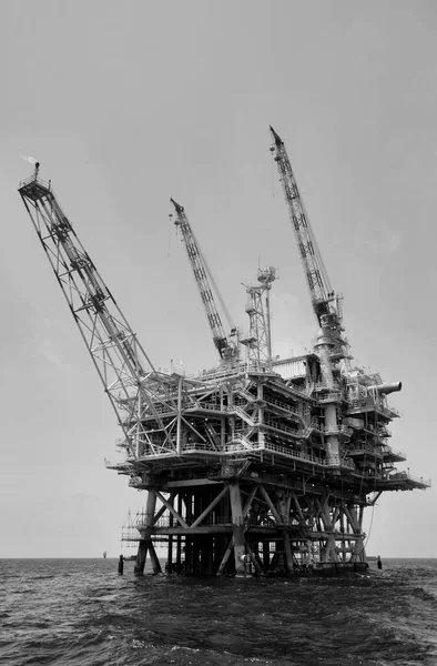 stock image Italy, Sicily, Mediterranean Sea, Sicily Channel, offshore oil platform off the South-eastern coast of the island