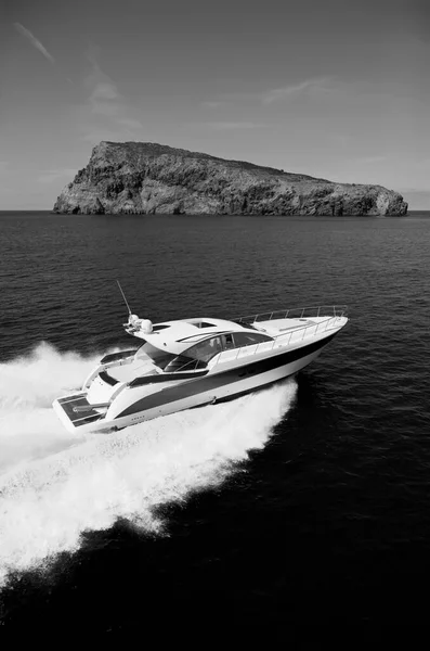 Olaszország Panarea Sziget Basiluzzo Szikla Tirreniai Tenger Luxus Jacht Légi — Stock Fotó