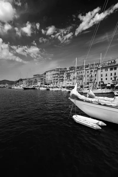 Itália Toscana Elba Island Vista Iates Luxo Porto Portoferraio — Fotografia de Stock