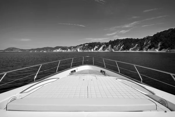 意大利 托斯卡纳 爱尔巴岛 从一艘豪华游艇Azimut 上俯瞰海岸线 — 图库照片