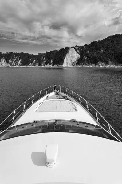 意大利 托斯卡纳 厄尔巴岛岛屿 从豪华游艇 Azimut 海岸线的视图 — 图库照片