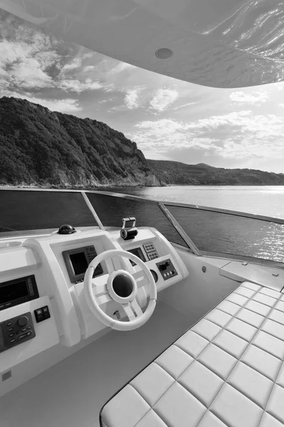 Italien Toscana Elba Island Lyx Yacht Azimut Kör Consolle Flybridge — Stockfoto