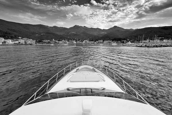 Itálie Toskánsko Elba Island Pohled Pobřeží Marciana Marina Město Luxusní — Stock fotografie