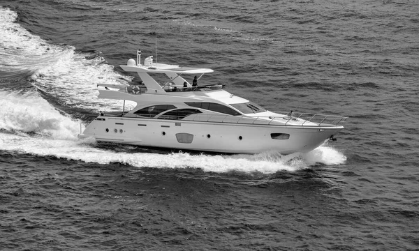 Italien Mittelmeer Luxusjacht — Stockfoto