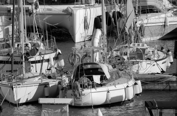 Ιταλία Σικελία Μεσόγειος Θάλασσα Marina Ragusa Επαρχία Ragusa Ιστιοφόρα Σκάφη — Φωτογραφία Αρχείου