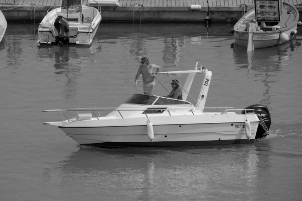 Italie Sicile Méditerranée Marina Ragusa Province Raguse Juillet 2023 Couple — Photo
