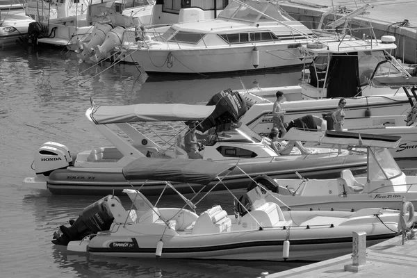 Italien Sicilien Medelhavet Marina Ragusa Ragusaprovinsen Juli 2023 Personer Med — Stockfoto