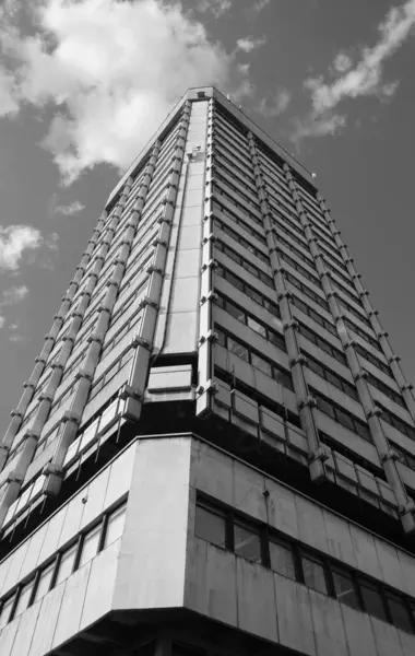 Bułgaria Sofia Wysoki Budynek Betonu Centrum — Zdjęcie stockowe