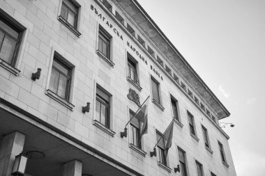 Bulgaristan ve Sofya, Bulgaristan Ulusal Bankası 'nın şehir merkezindeki ön cephesine bakıyor