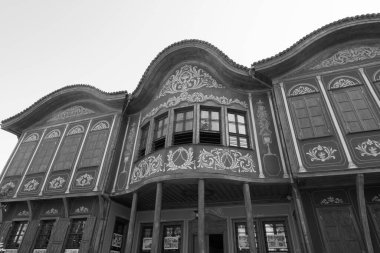 Bulgaristan, Filibe; eski kentin orta kesimindeki Plodviv Etnoğrafya Bölgesel Müzesi cephesine bakış