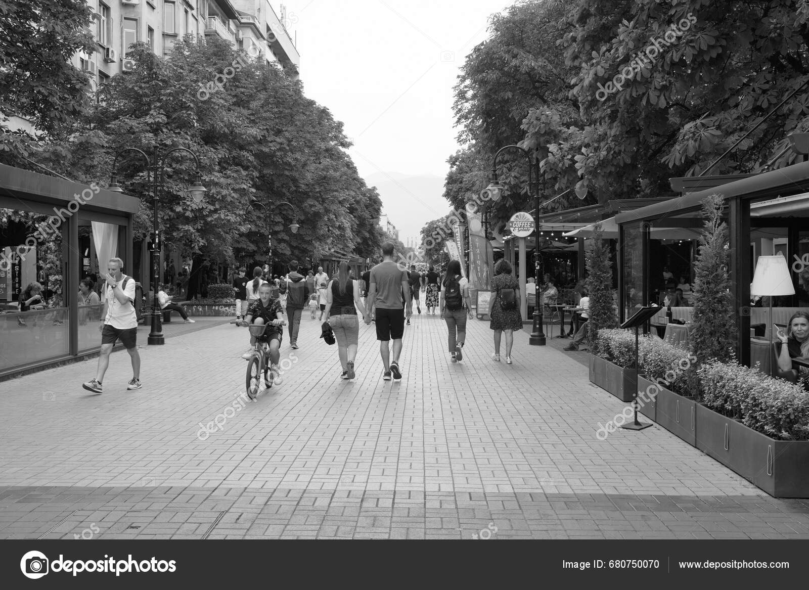 Bulgaria Sofia September 2023 People Vitosha Boulevard Editorial