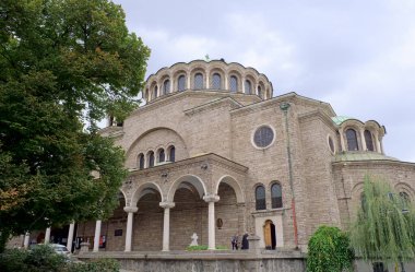 Bulgaristan, Sofya; 24 Eylül 2023, Bania Bai Camii 'ndeki insanlar - EDITORIAL