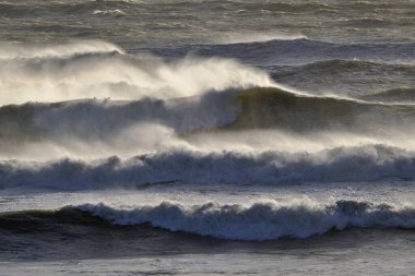 İtalya, Sicilya Kanalı, kışın sert Akdeniz