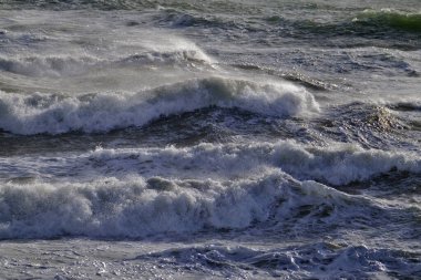İtalya, Sicilya Kanalı, kışın sert Akdeniz