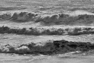 İtalya, Sicilya Kanalı, kışın sert Akdeniz