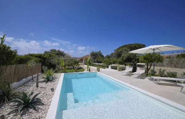 Italien Sizilien Provinz Ragusa Landschaft März 2023 Elegantes Privathaus Blick Stockfoto