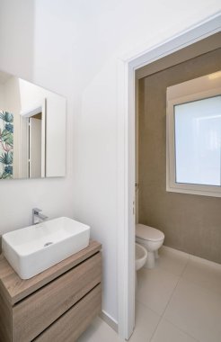 İtalya, Sicilya, Ragusa Eyaleti, kırsal kesim; 30 Mart 2023, zarif özel ev, banyo - EDITORIAL