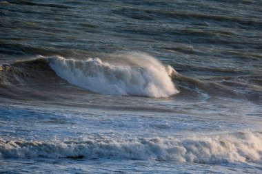 İtalya, Sicilya Kanalı, kışın sert Akdeniz