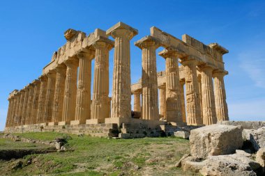 İtalya, Sicilya, Selinunte, Yunan Hera Tapınağı (MÖ 409).)