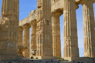 İtalya, Sicilya, Selinunte, Yunan Hera Tapınağı (MÖ 409).)