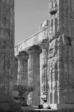 İtalya, Sicilya, Selinunte, Yunan Hera Tapınağı (MÖ 409).)