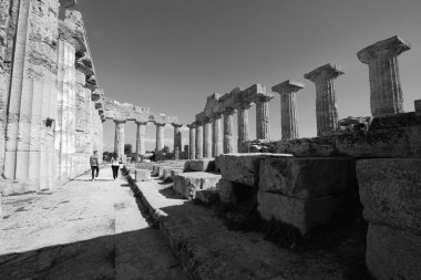 İtalya, Sicilya, Selinunte, Yunan Hera Tapınağı (MÖ 409).)