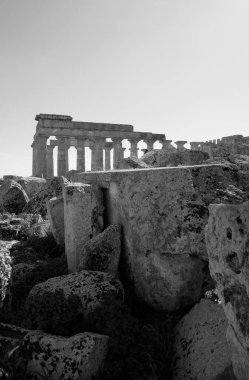 İtalya, Sicilya, Selinunte, Yunan Hera Tapınağı (MÖ 409).)