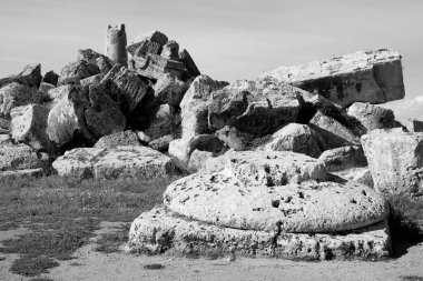 İtalya, Sicilya, Selinunte, Yunan Hera Tapınağı (MÖ 409).)