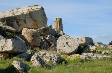 İtalya, Sicilya, Selinunte, Yunan Hera Tapınağı (MÖ 409).)