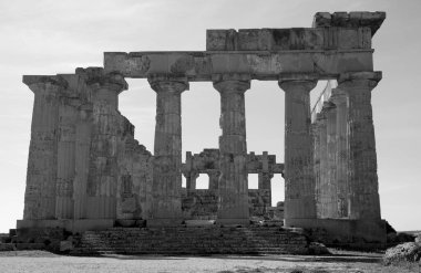 İtalya, Sicilya, Selinunte, Yunan Hera Tapınağı (MÖ 409).)