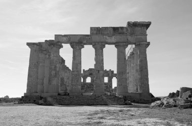 İtalya, Sicilya, Selinunte, Yunan Hera Tapınağı (MÖ 409).)