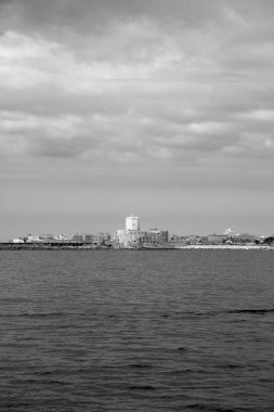 İtalya, Sicilya, Akdeniz, Trapani; deniz manzaralı şehir