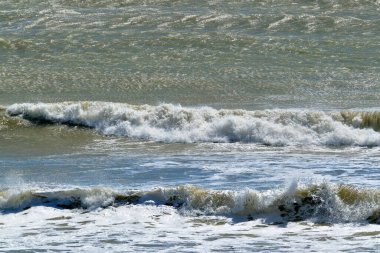 İtalya, Sicilya Kanalı, kışın sert Akdeniz