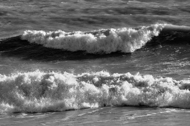 İtalya, Sicilya Kanalı, kışın sert Akdeniz