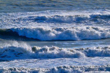 İtalya, Sicilya Kanalı, kışın sert Akdeniz