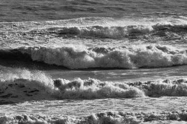 İtalya, Sicilya Kanalı, kışın sert Akdeniz